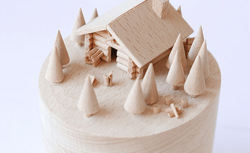 chalet miniature en bois Thibaut Malet